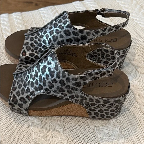 Boutique Corky’s Carley Wedge Sandals NWOT - Picture 4 of 6